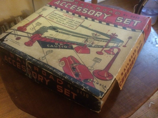 Image for Louis Marx:Plastic railroad accessory set