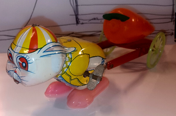 VINTAGE 1960s Japan Tin Litho Wind Up Easter Bunny Rabbit Pulling Wagon WORKS!