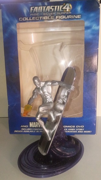 Fantastic Four Rise of the Silver Surfer Figure / Statue, Includes DVD