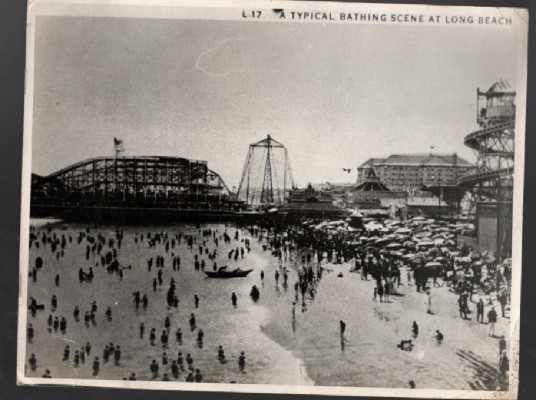 Image for Vintage Photo:L17 Typical Bathing scene at Long Beach