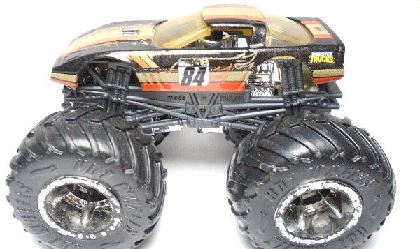 2022 HOT WHEELS 1:64 MONSTER TRUCKS CORVETTE 84 MONSTER TRUCK 18/75