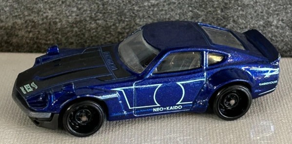 2018 Hot Wheels Custom Datsun 240Z Dark Blue Neo Kaido HW Nightburnerz 1/10