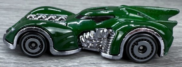 Hot Wheels Mattel DC Comics Batman CFK22 Arkham Asylum Batmobile 2010 Green Car