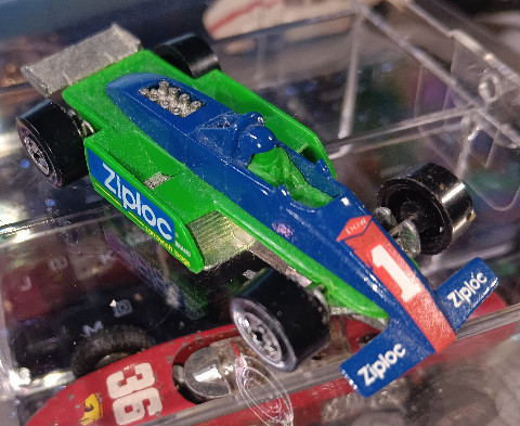 1982 HOT WHEELS ZIPLOC #1 BLUE & GREEN 1:64 DIECAST 2 7/8