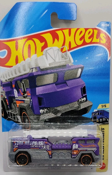 2026 Hot Wheels 5 Alarm Fire Truck #32 Purple. HW Heavyweights 1/5