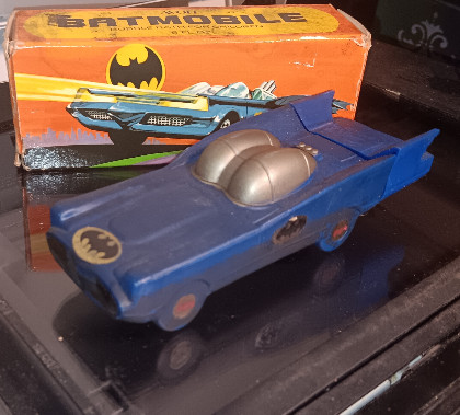 Vintage 1978 AVON Batman BATMOBILE Bubble Bath Soaky