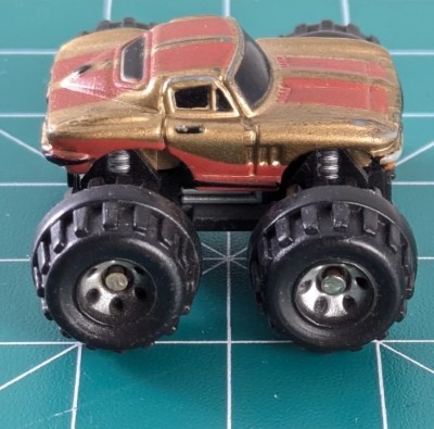Vintage Micro Machines 1964 Chevy Corvette Gold Super 4x4 Monster Galoob